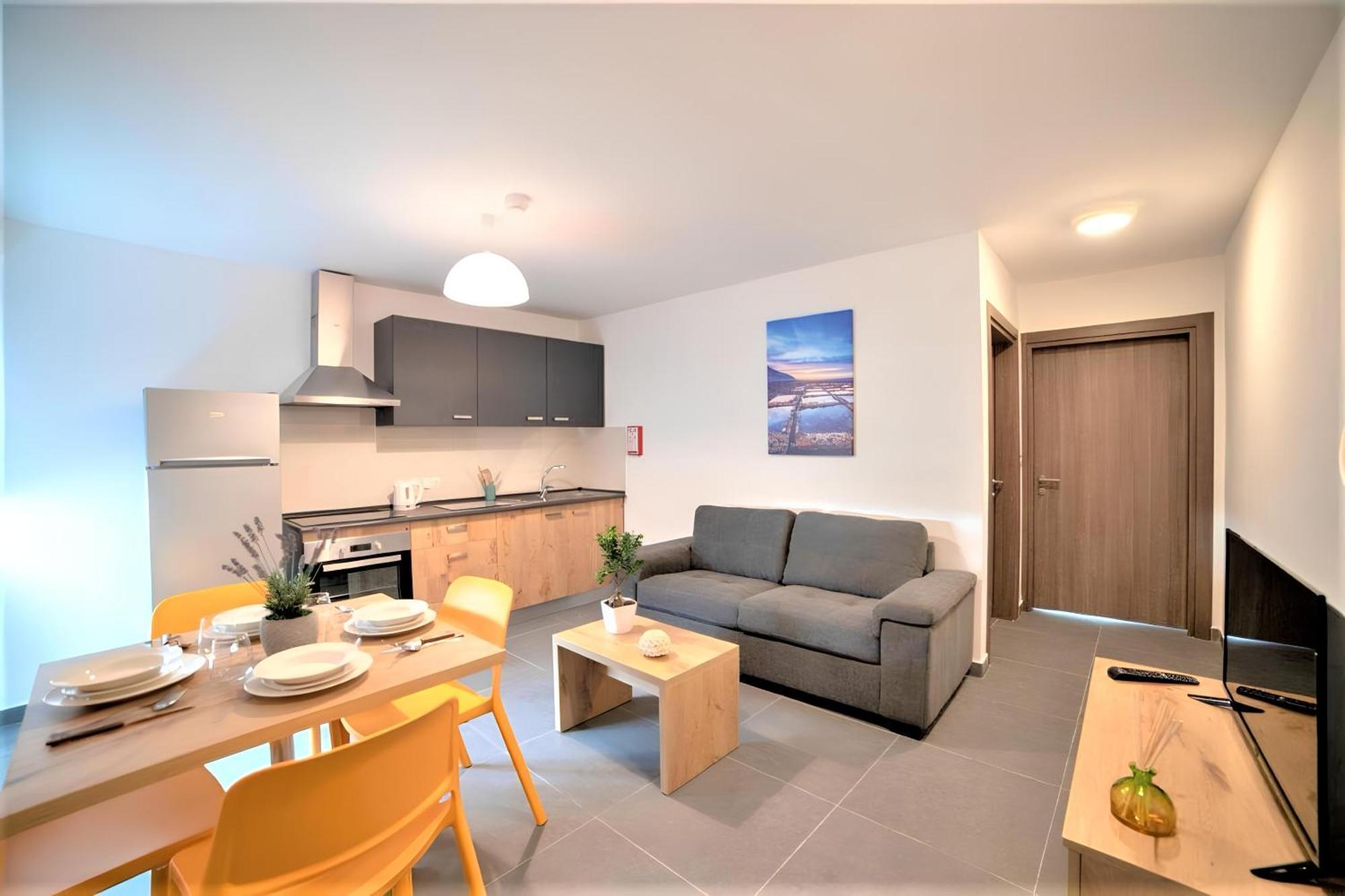 Elise Apartments Gzira Exteriör bild