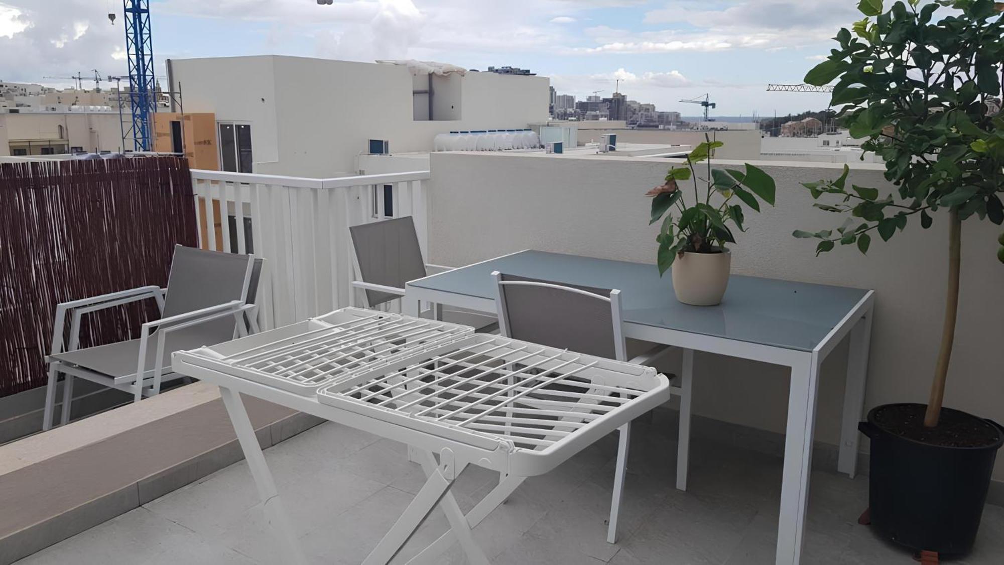 Elise Apartments Gzira Rum bild